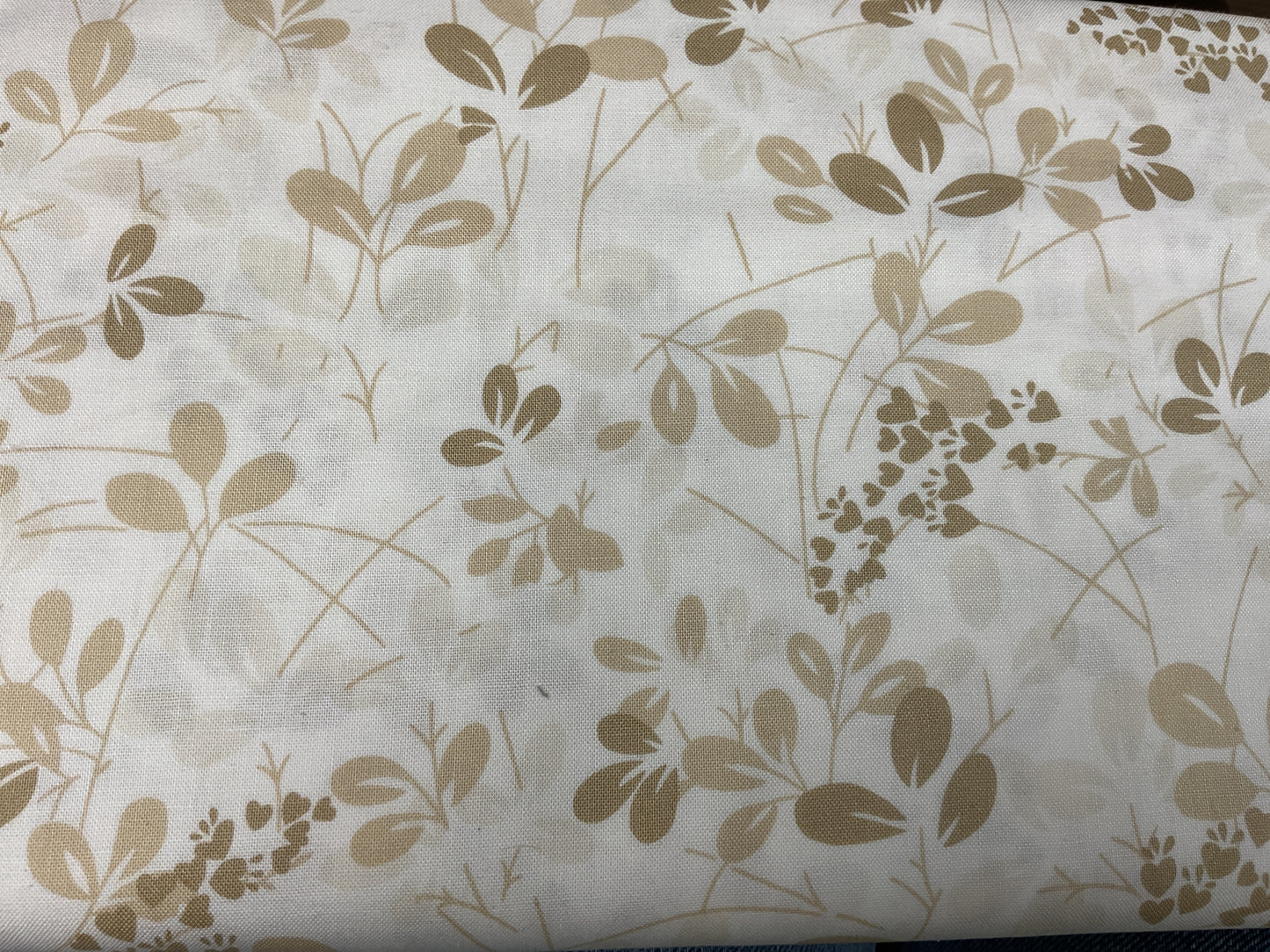Leaves and Hearts on Cream - Maywood