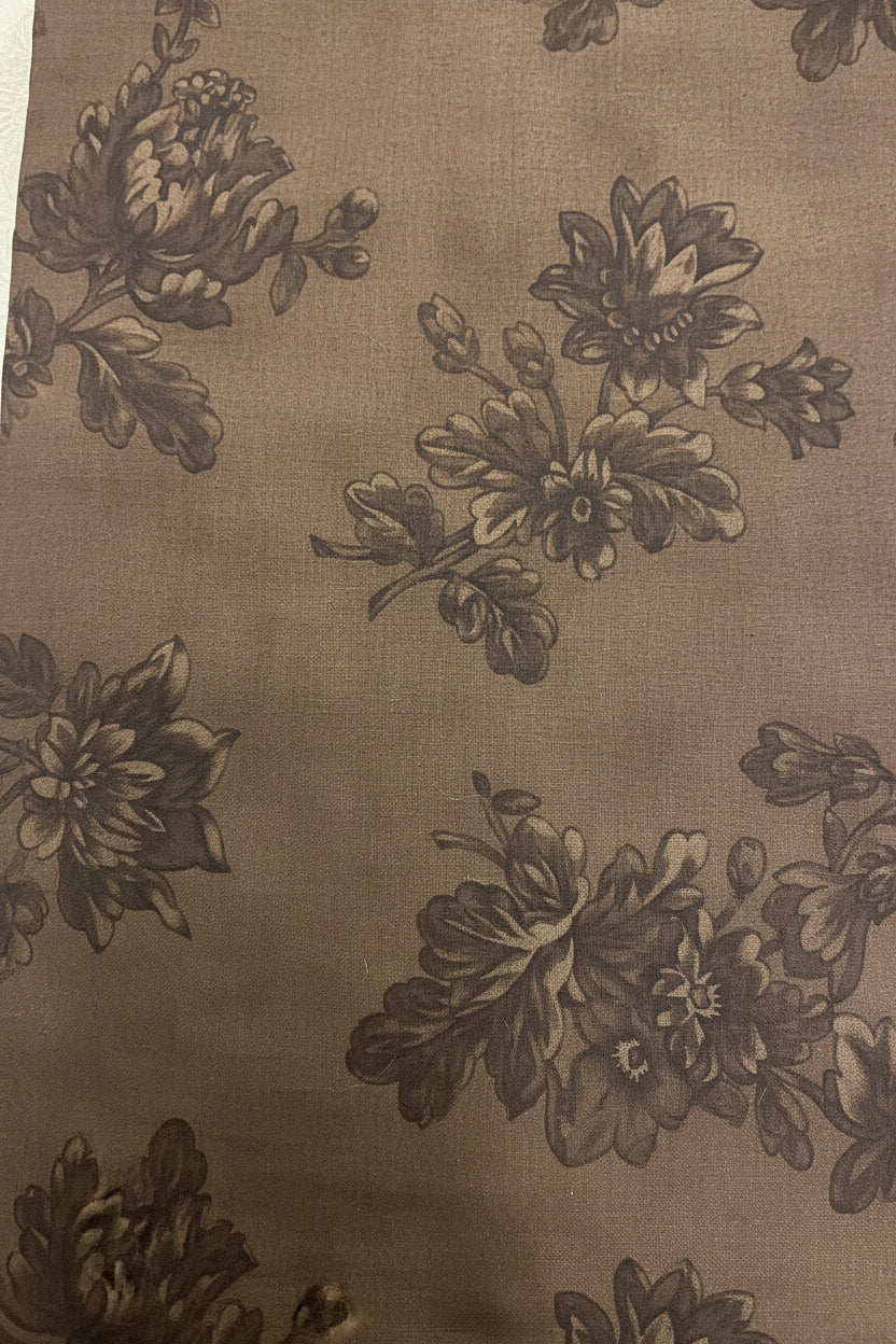 Floral pattern on a textured fabric background