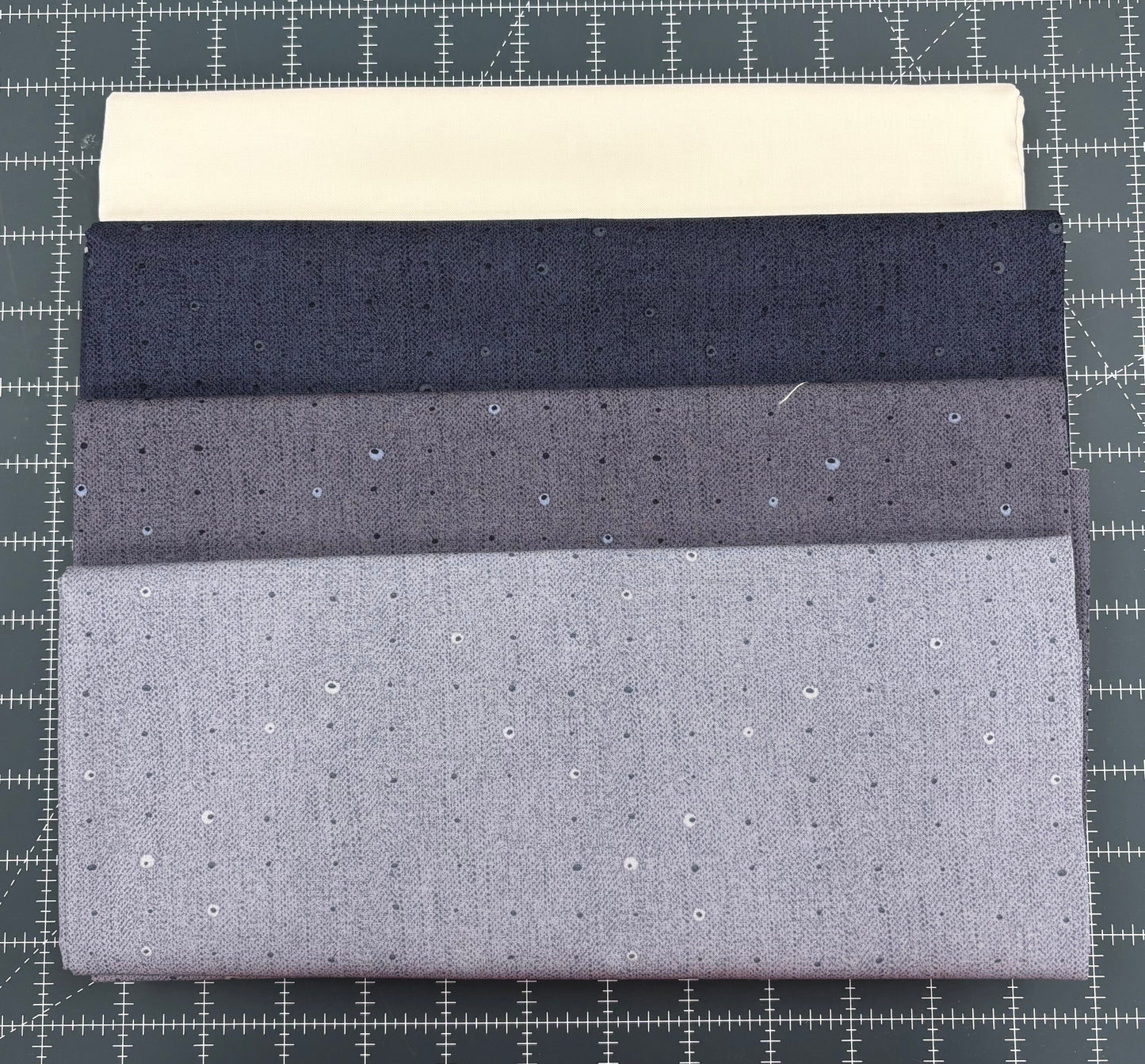 Compass Bloom Quilt Kit - Throw Size - Seedlings