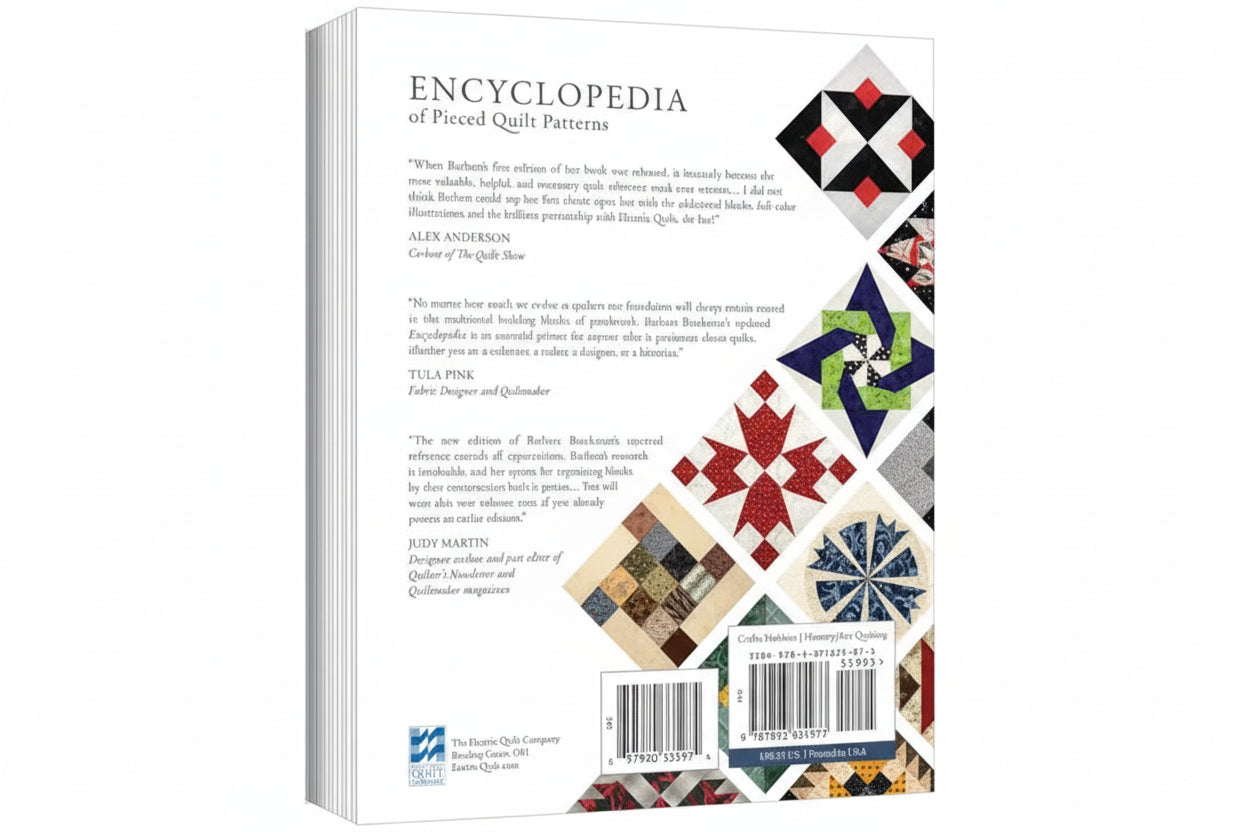 Book cover of 'Encyclopedia of Pieced Quilt Patterns' with quilt patterns on the cover