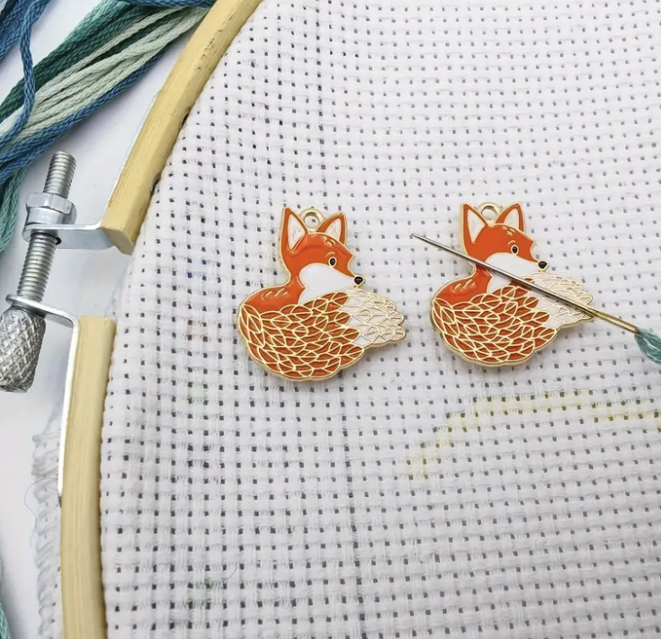 Fox Needle Minder